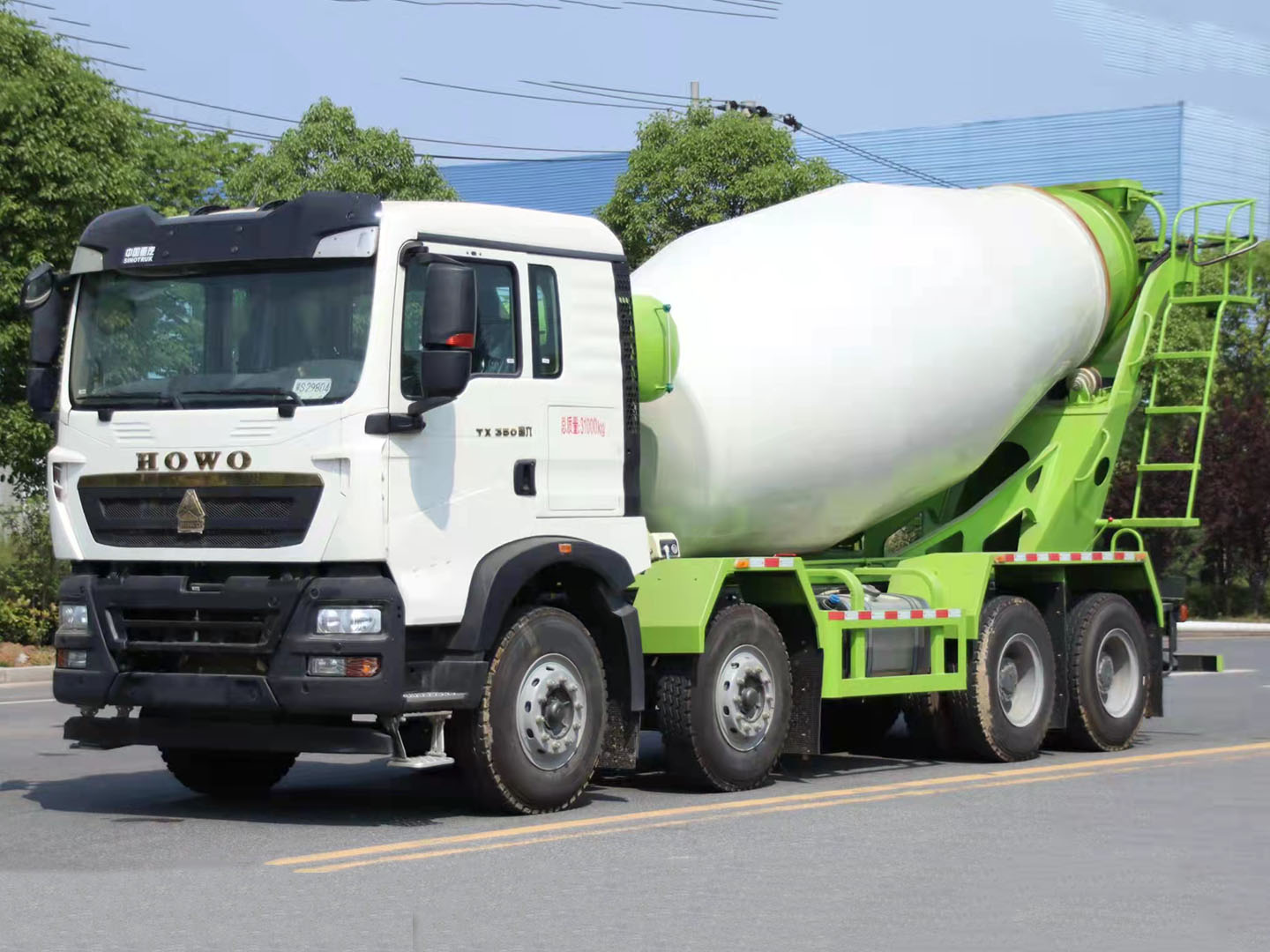 国六重汽豪沃前四后八12方搅拌车