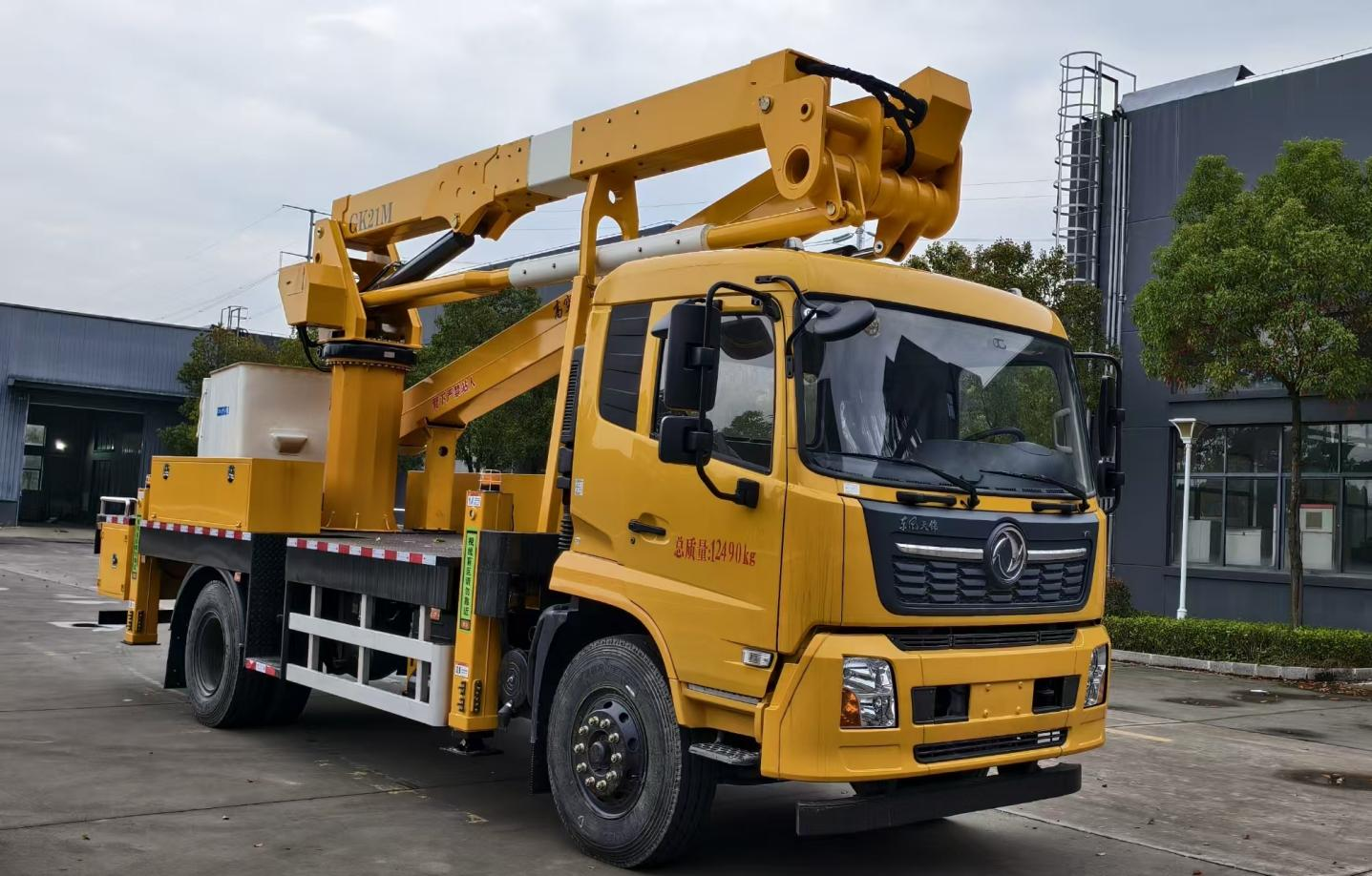 东风天锦绝缘高空作业车 CLW5120JGKADT电力高空车 实拍图