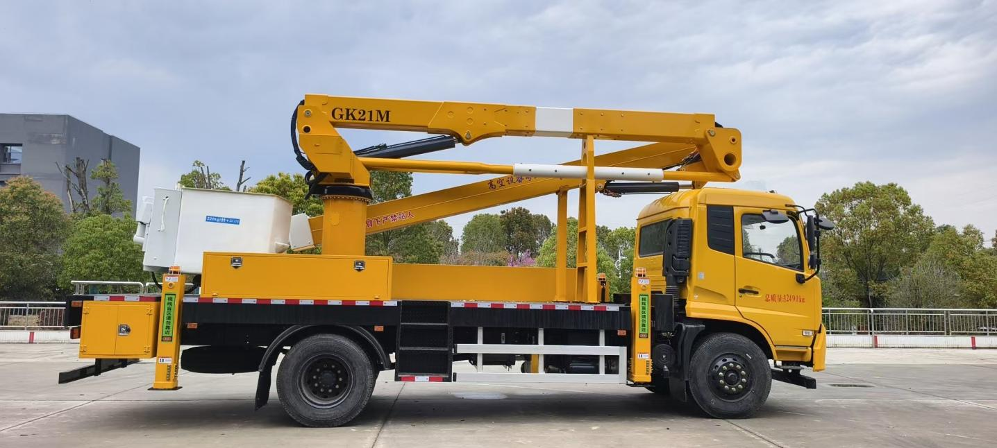 东风天锦绝缘高空作业车 CLW5120JGKADT电力高空车 实拍图