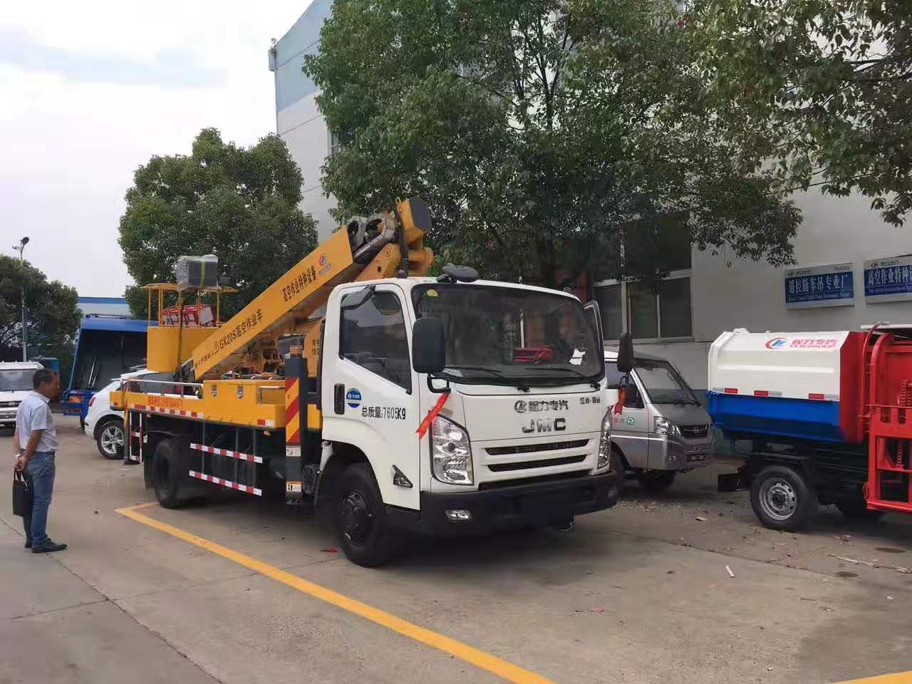 湖北程力江铃20米伸缩臂高空作业车 实拍图
