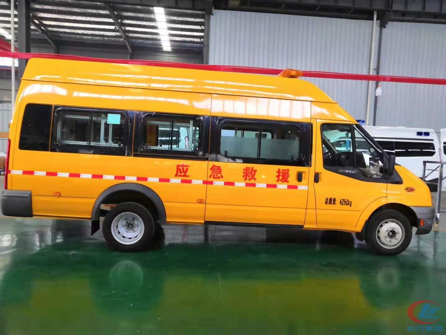 福特新时代客运版救护车,福特应急救援车 实拍图