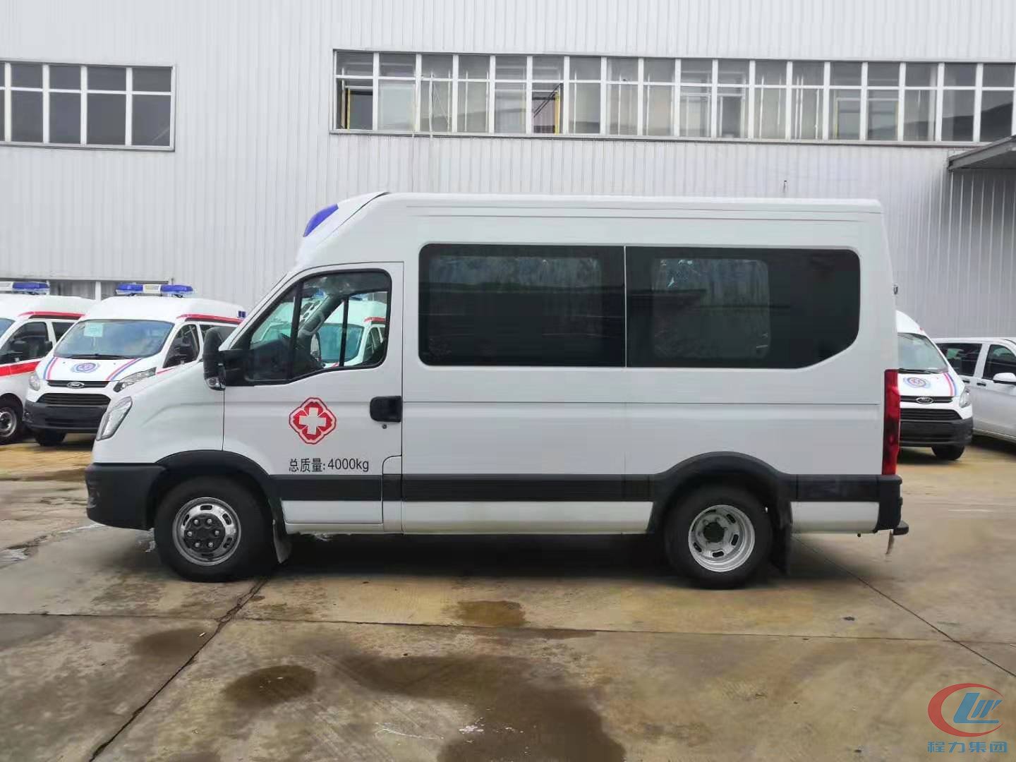 程力依维柯救护车宝迪A32救护车 实拍图