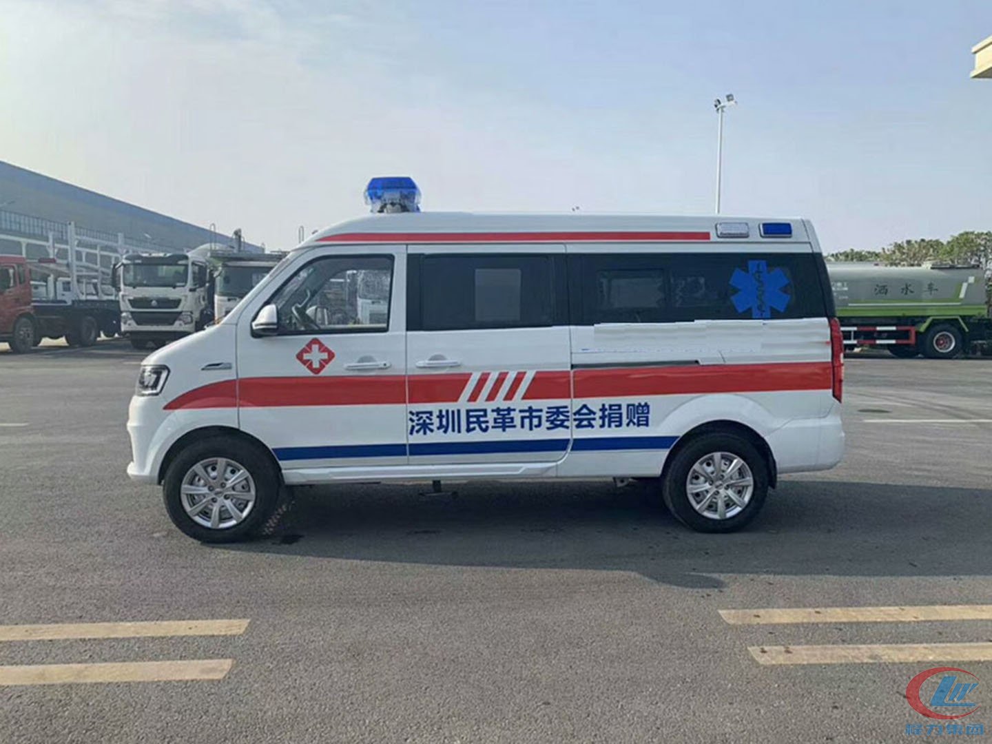 程力集团国六金杯新海狮S运输型救护车 实拍图