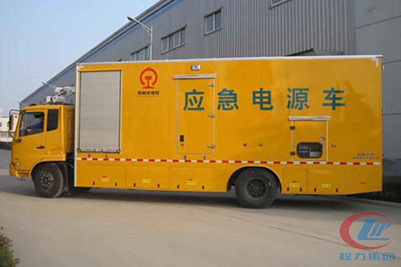 天锦移动应急发电车 实拍图