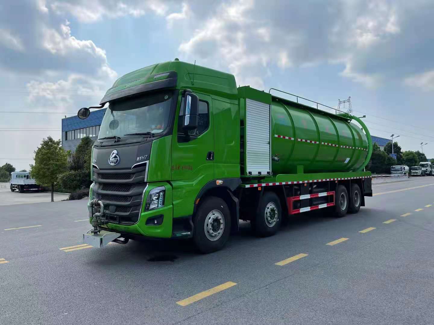 程力集团国六东风柳汽乘龙前四后八清洗吸污车