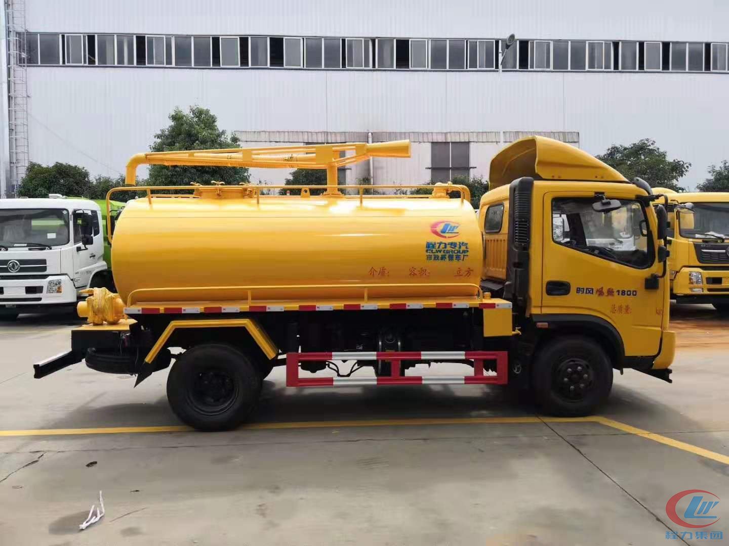 程力专汽时风风驰黄牌吸粪车 实拍图