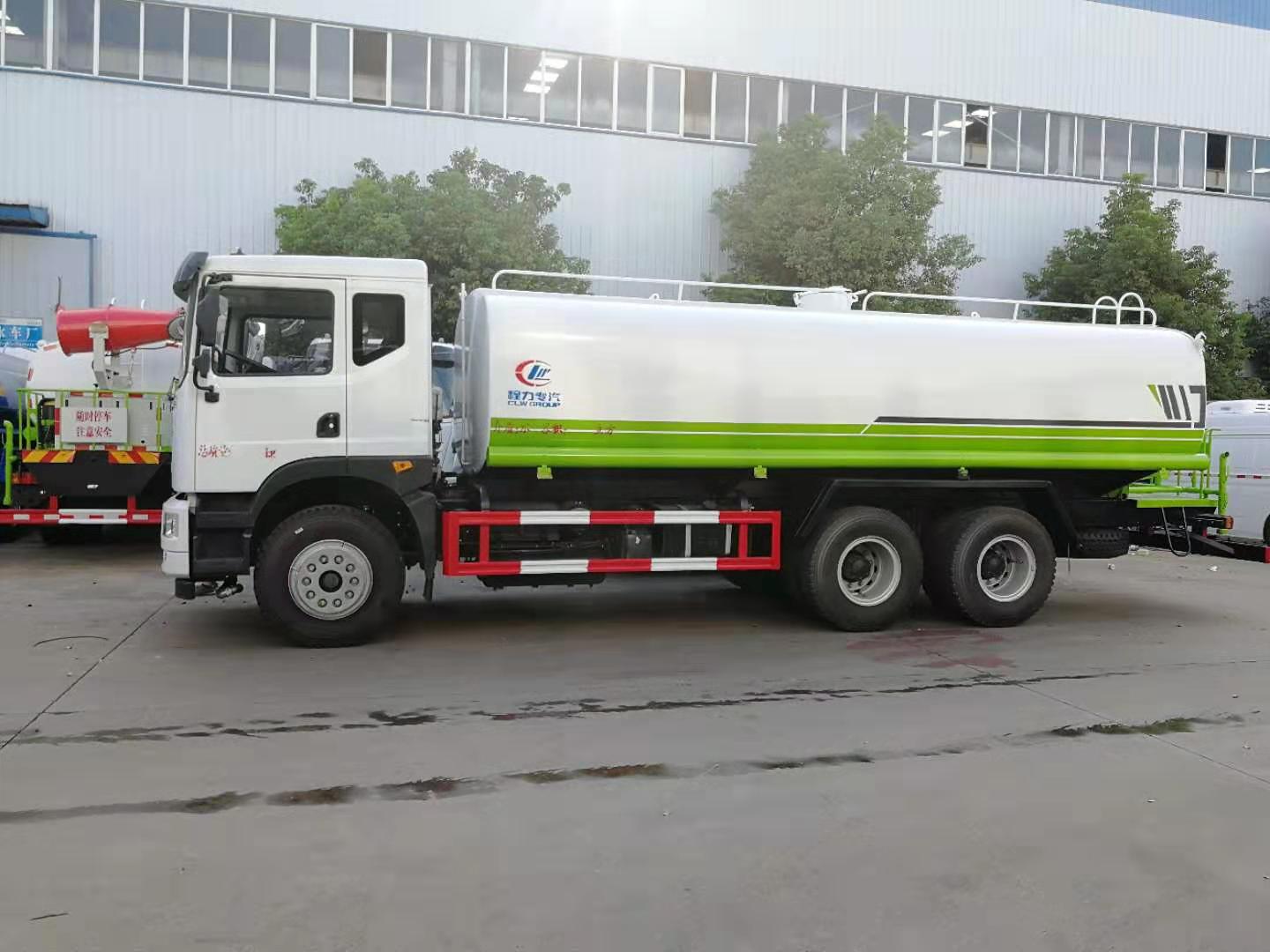 东风T5国六21方洒水车 实拍图