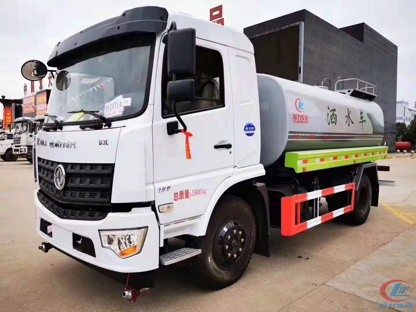 东风专底(D3L)12.6方洒水车 实拍图