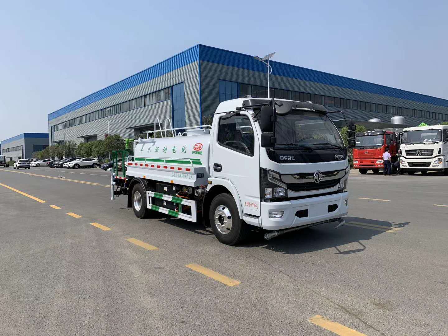东风凯普特新能源纯电动5方洒水车 实拍图