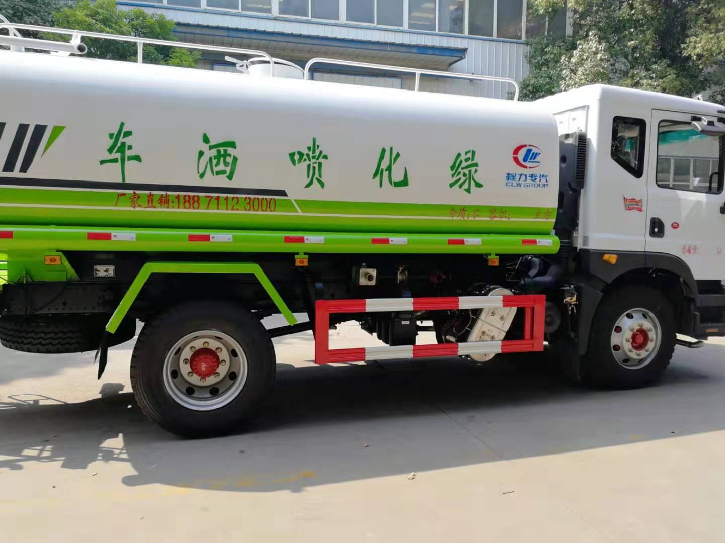 东风多利卡D9洒水车14方容积 实拍图