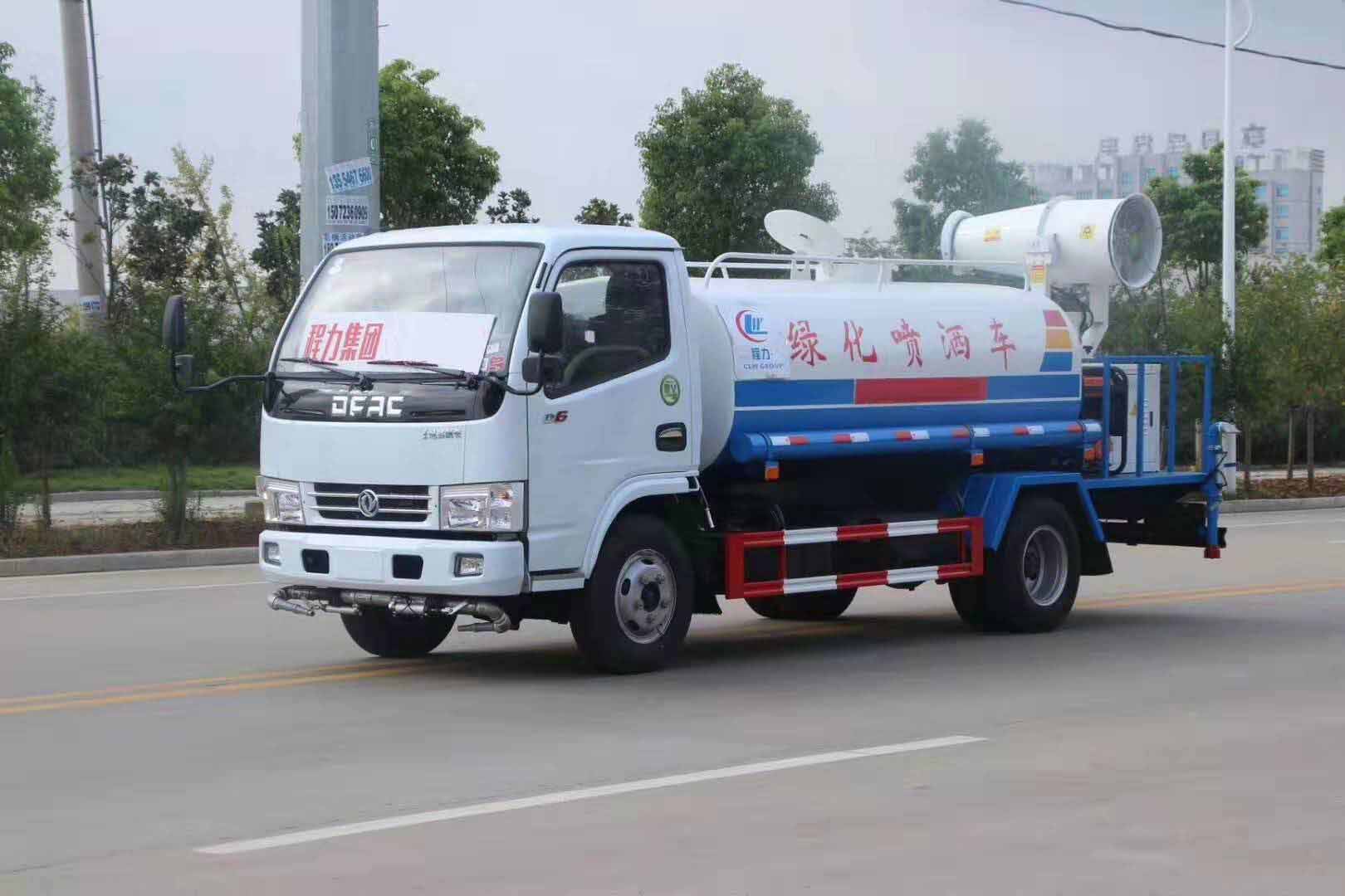 程力威东风多利卡5方雾炮洒水车