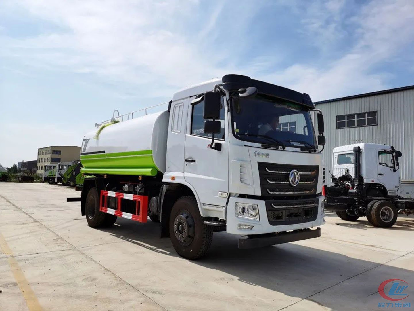 程力威牌国六12方东风华神F5洒水车 实拍图