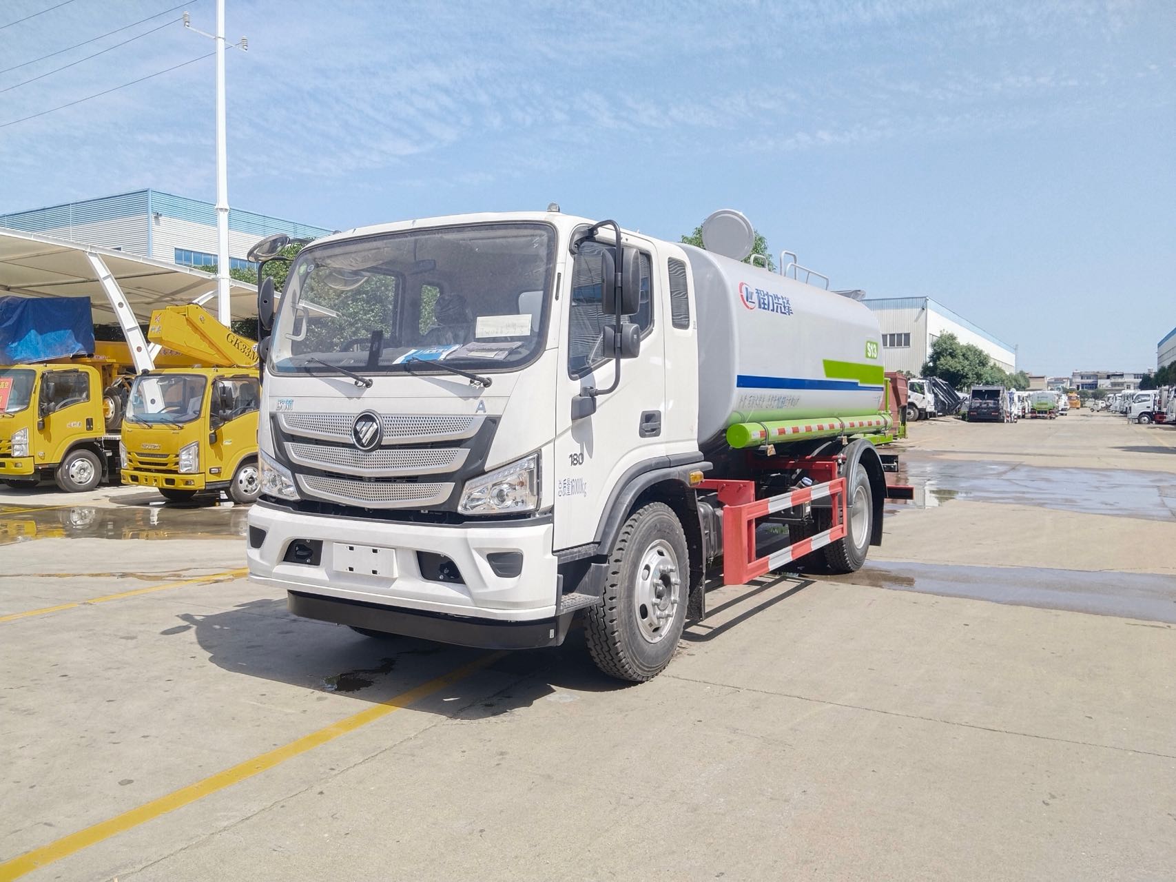 程力威牌洒水车福田欧航12.8方绿化喷洒车