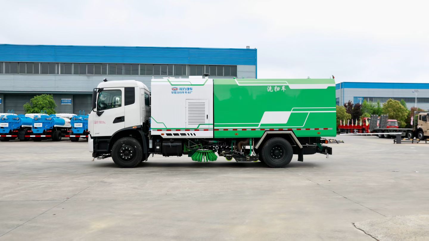 东风天锦新款洗扫车整车型号CL5180TXSAQZ洗扫车 实拍图