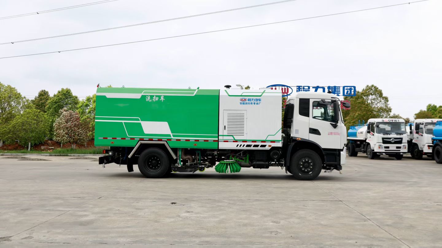 东风天锦新款洗扫车整车型号CL5180TXSAQZ洗扫车 实拍图
