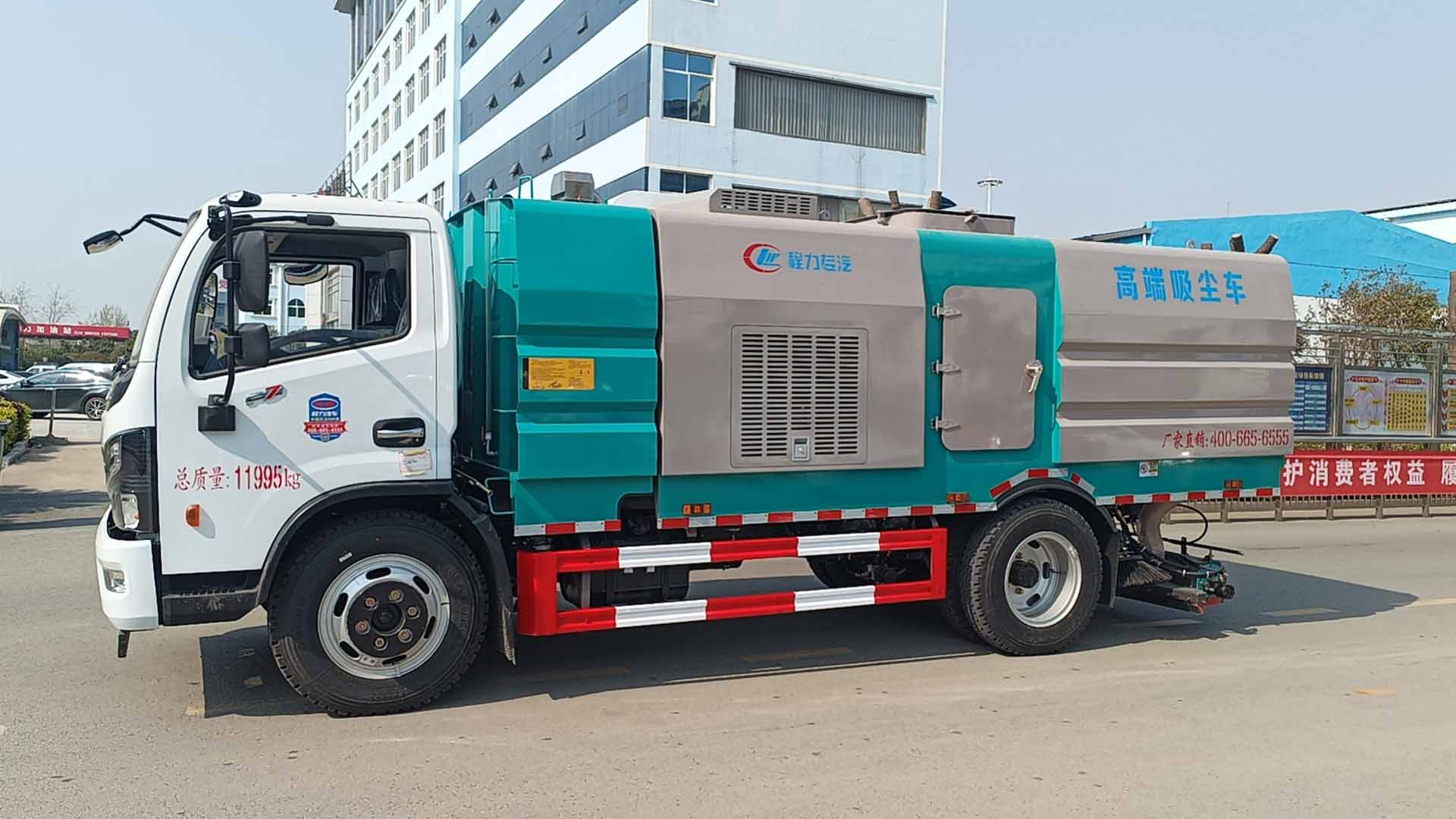 程力专汽东风福瑞卡吸尘车,矿区专用清扫车 实拍图