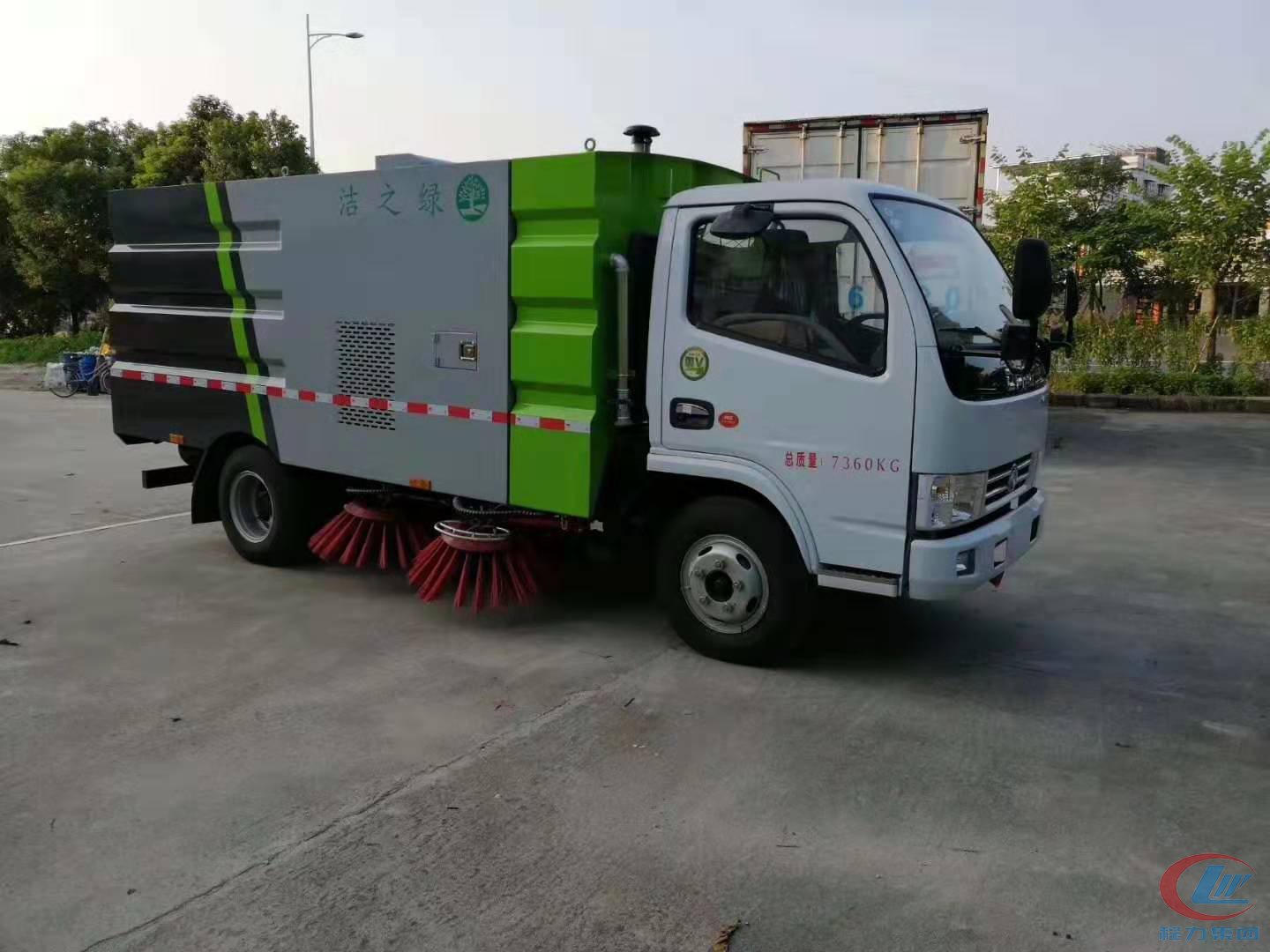程力威牌国五东风小多利卡D6扫路车 实拍图