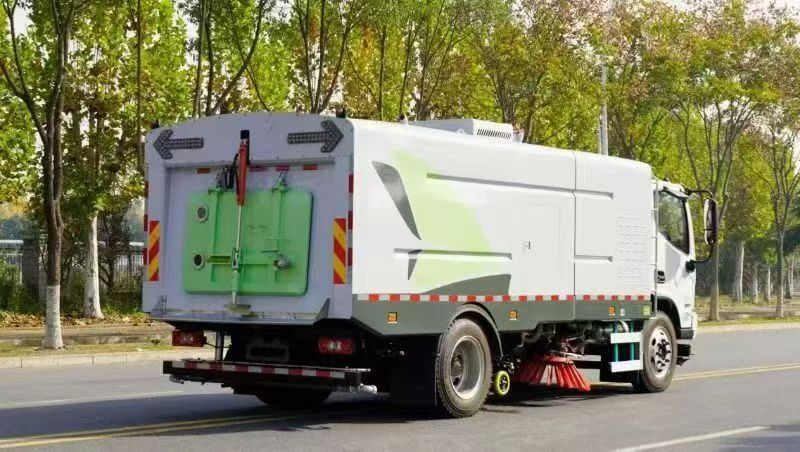 程力牌福田12吨新能源纯电动洗扫车 实拍图