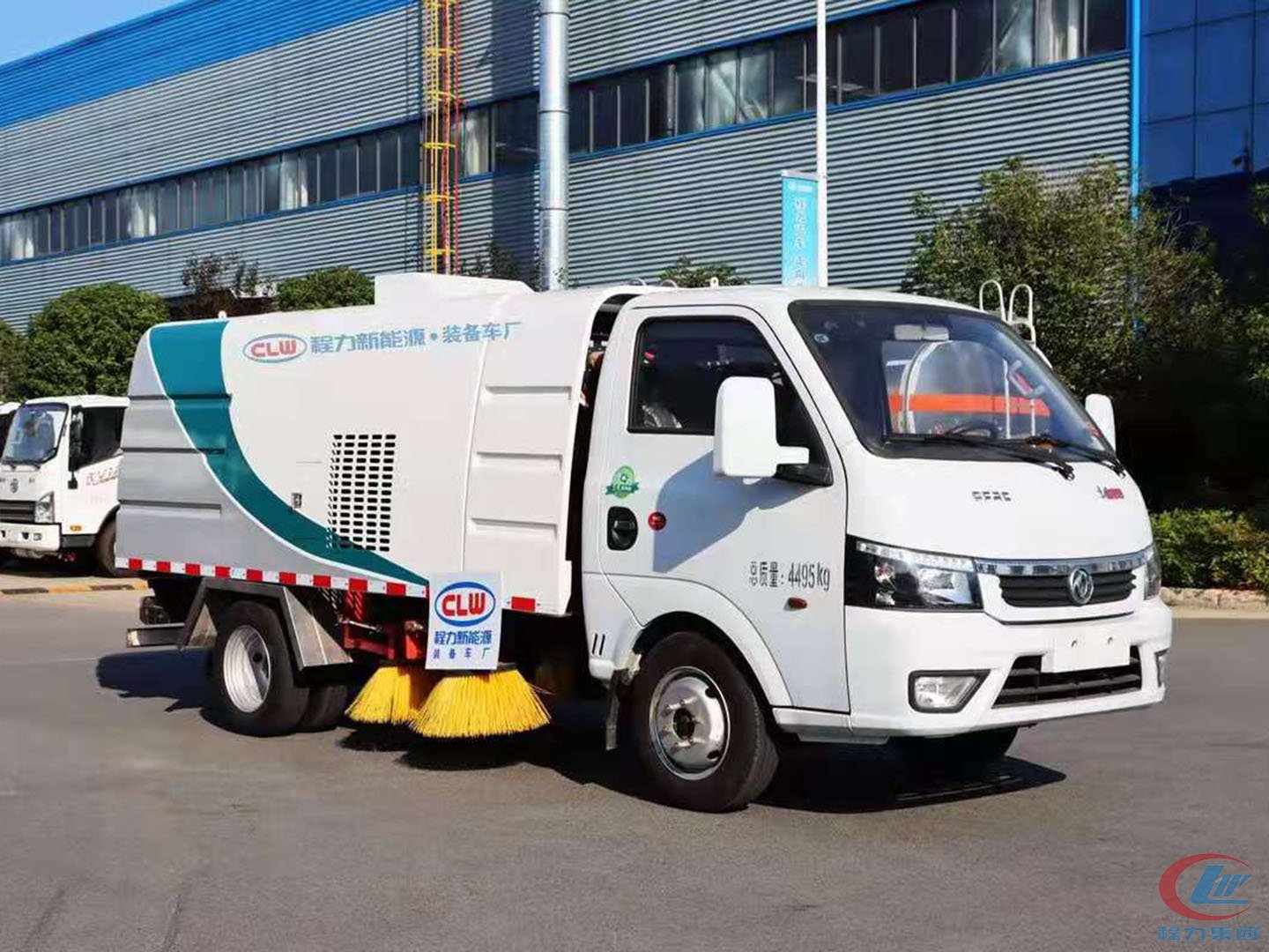 程力牌纯电动东风途逸扫路车
