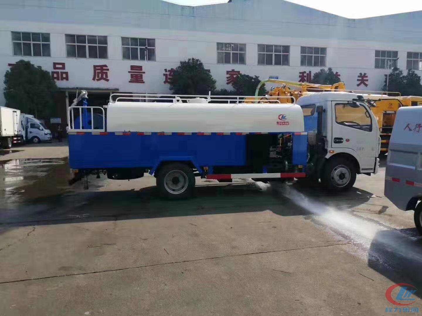 程力东风多利卡D7管道疏通车高压清洗车 实拍图