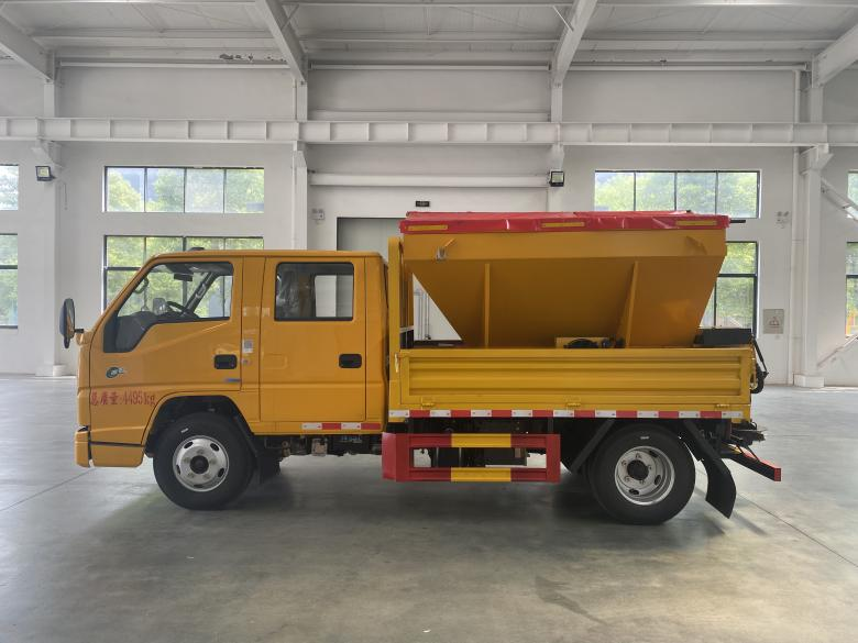 程力CL5040TCX6HL型江铃顺达双排蓝牌除雪车 实拍图