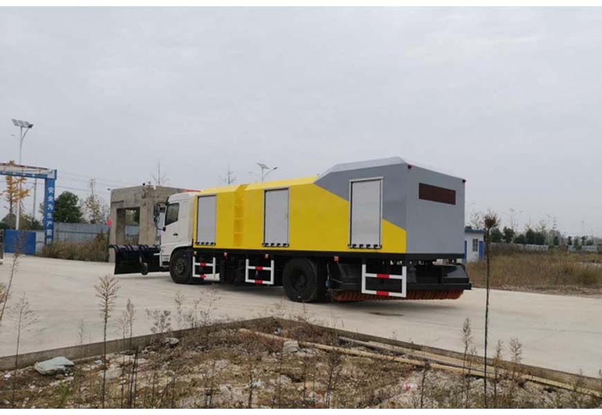 程力威牌CLW5180TCXE6型除雪除冰车,程力破冰除雪车 实拍图