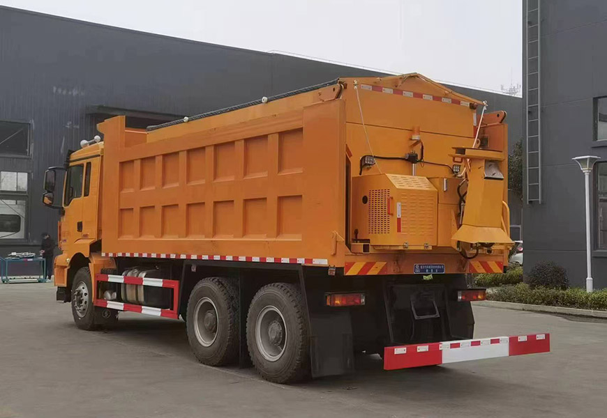 程力牌CL5250TCX6YC型陕汽轩德3系后双桥除雪车 实拍图