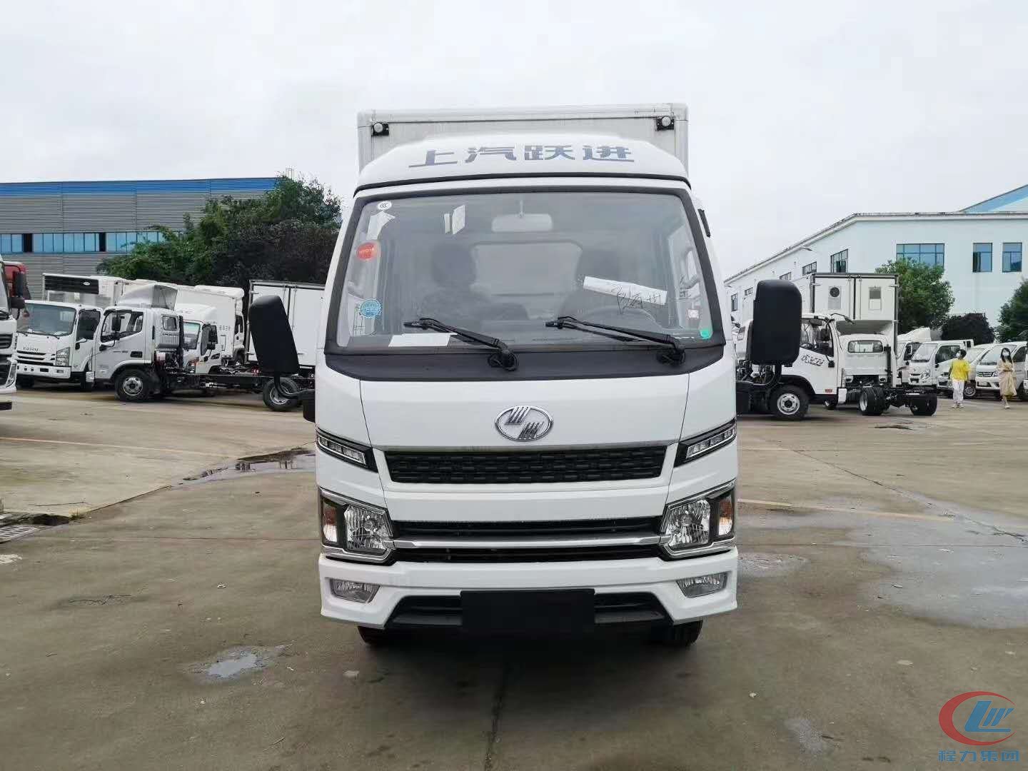 国六上汽跃进福运S80柴油版冷藏车 实拍图