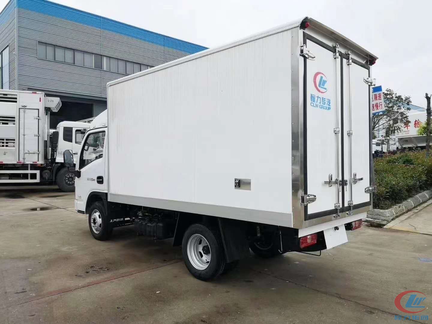 国六上汽跃进福运S80柴油版冷藏车 实拍图