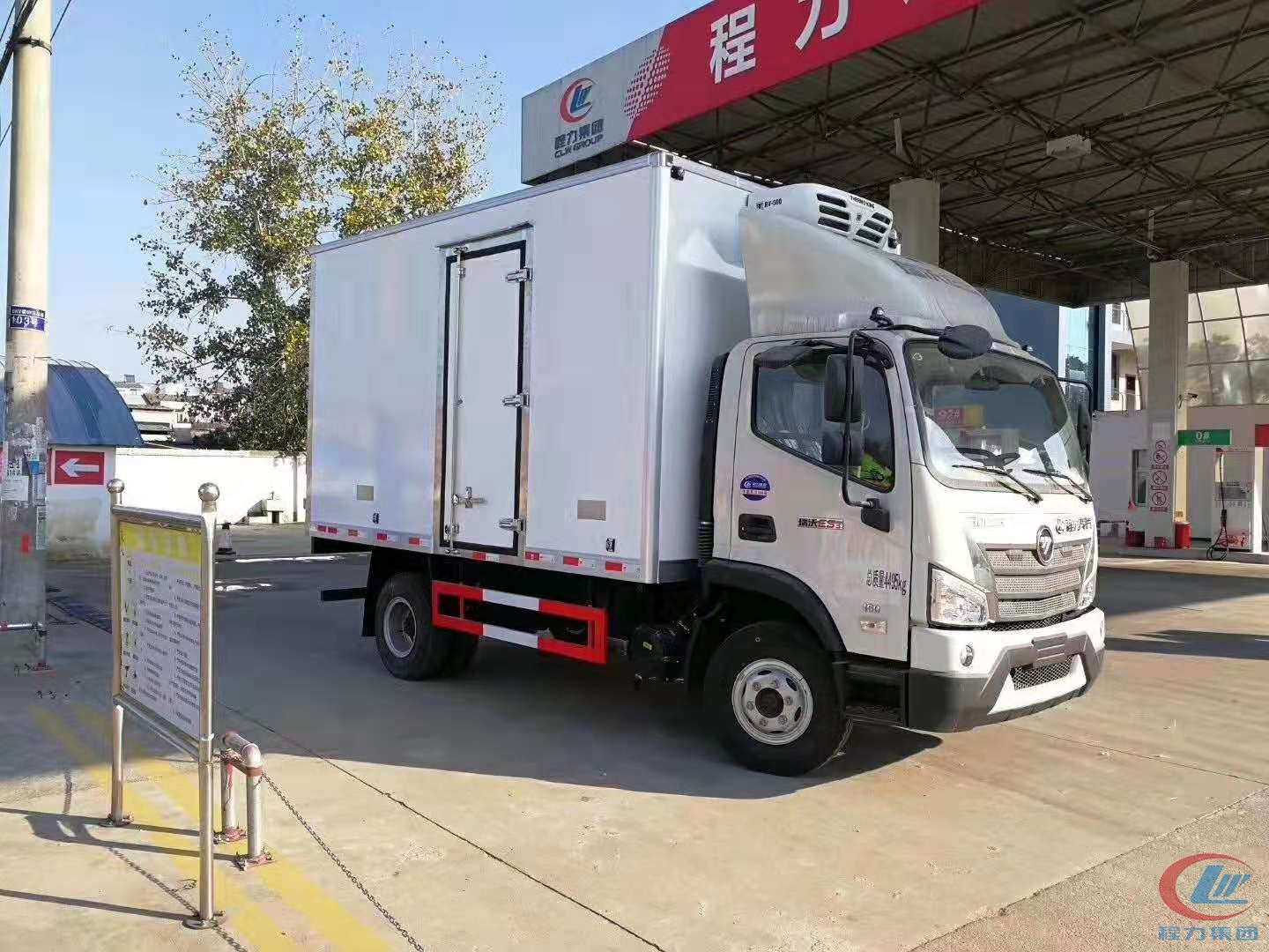 福田瑞沃大马力蓝牌冷藏车 实拍图
