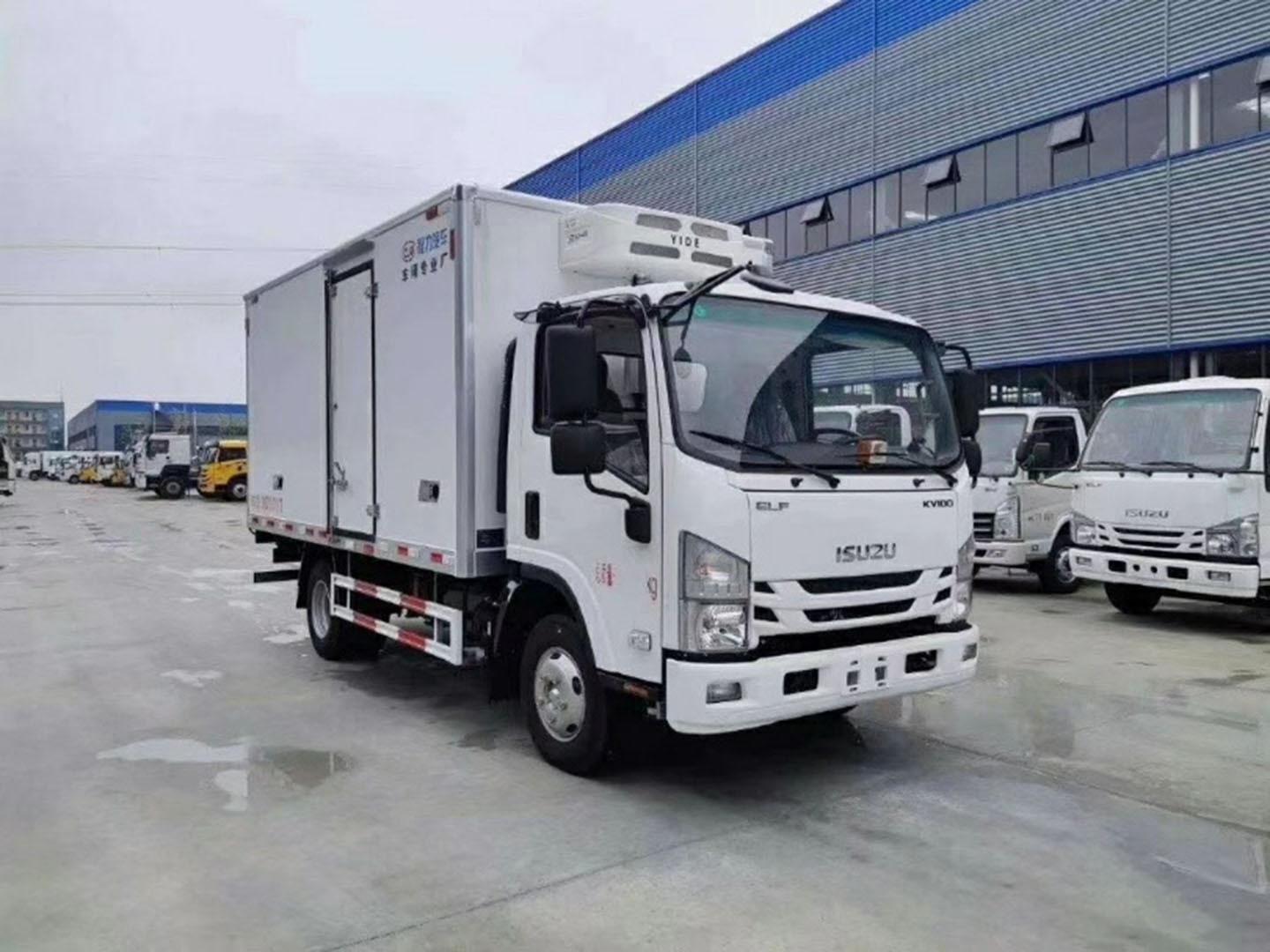 程力威牌国六庆铃五十铃KV100冷藏车 实拍图