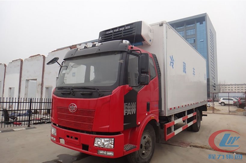 程力解放冷藏车解放J6–6.8米冷藏车