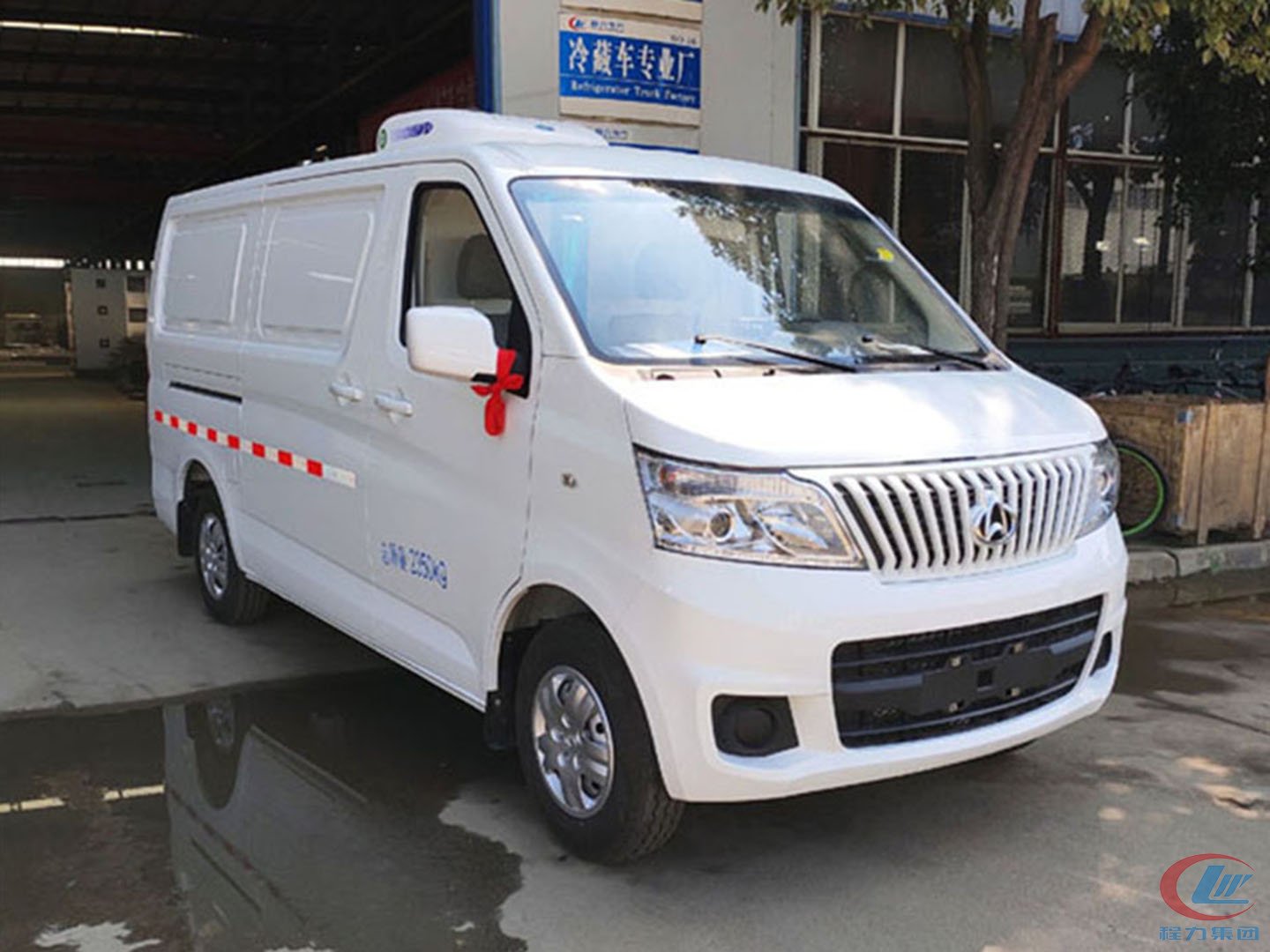 长安睿行M80(面包车)冷藏车