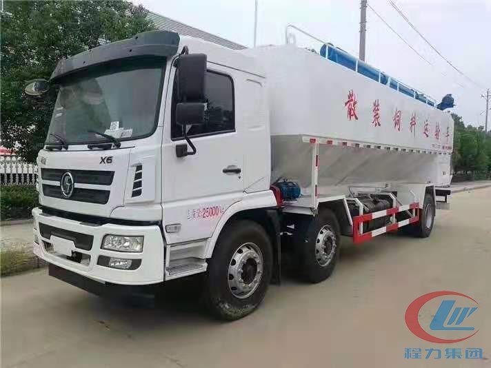 程力陕汽轩德小三轴散装饲料车 实拍图