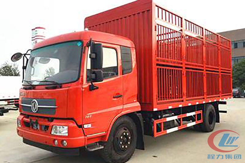 东风6米2简易仓栏式运猪车
