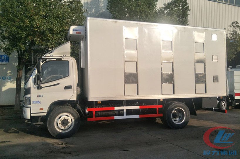 福田欧马可5米2恒温猪苗运输车 实拍图
