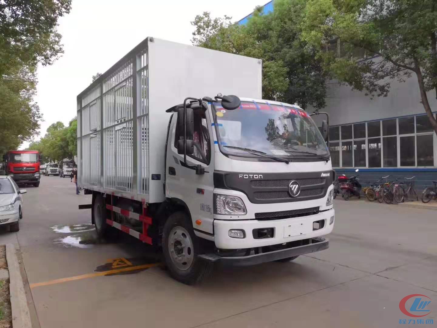 福田欧马可5米仓栏式运猪车 实拍图