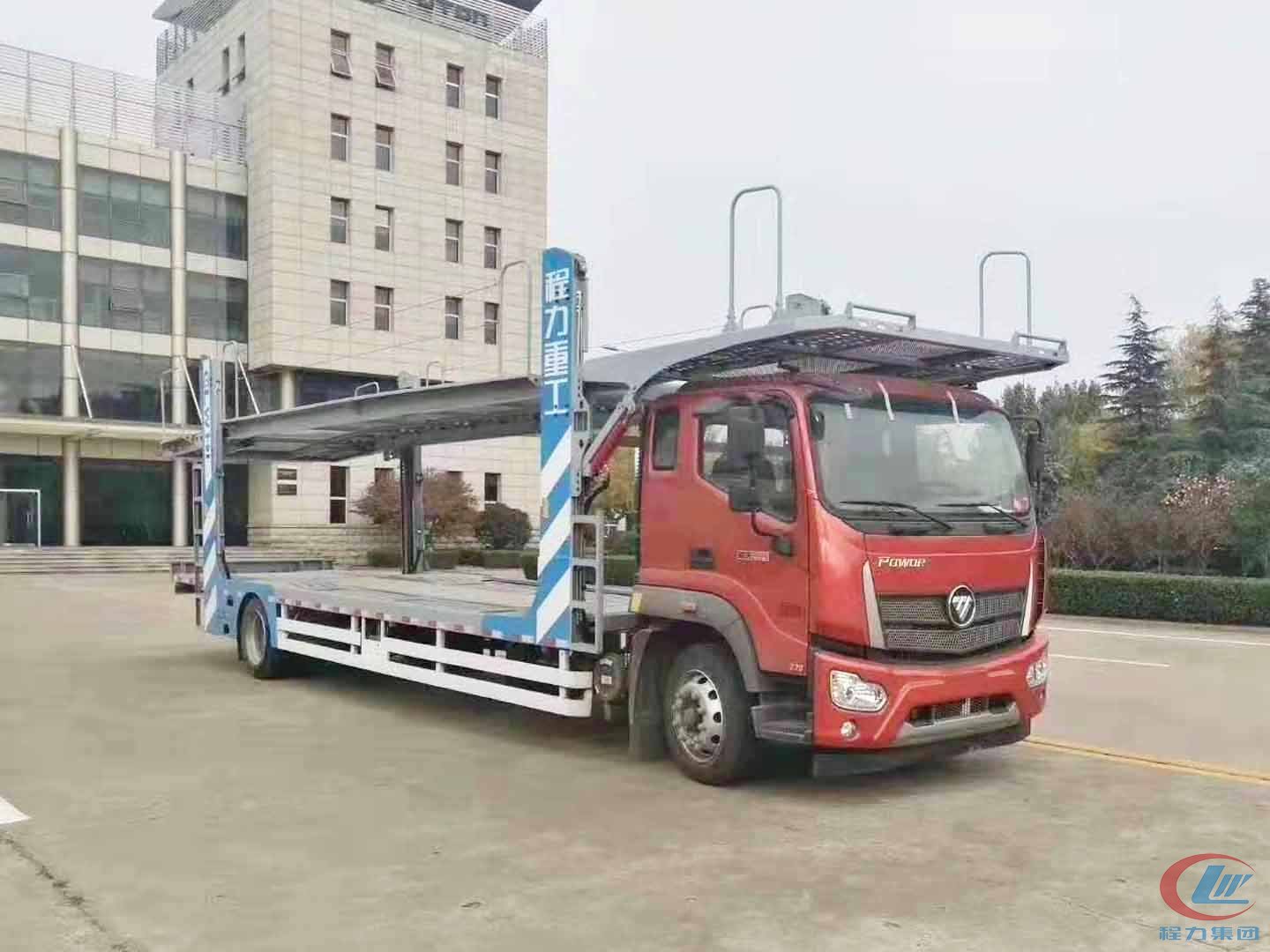 程力重工福田瑞沃ES5五位轿运车 实拍图