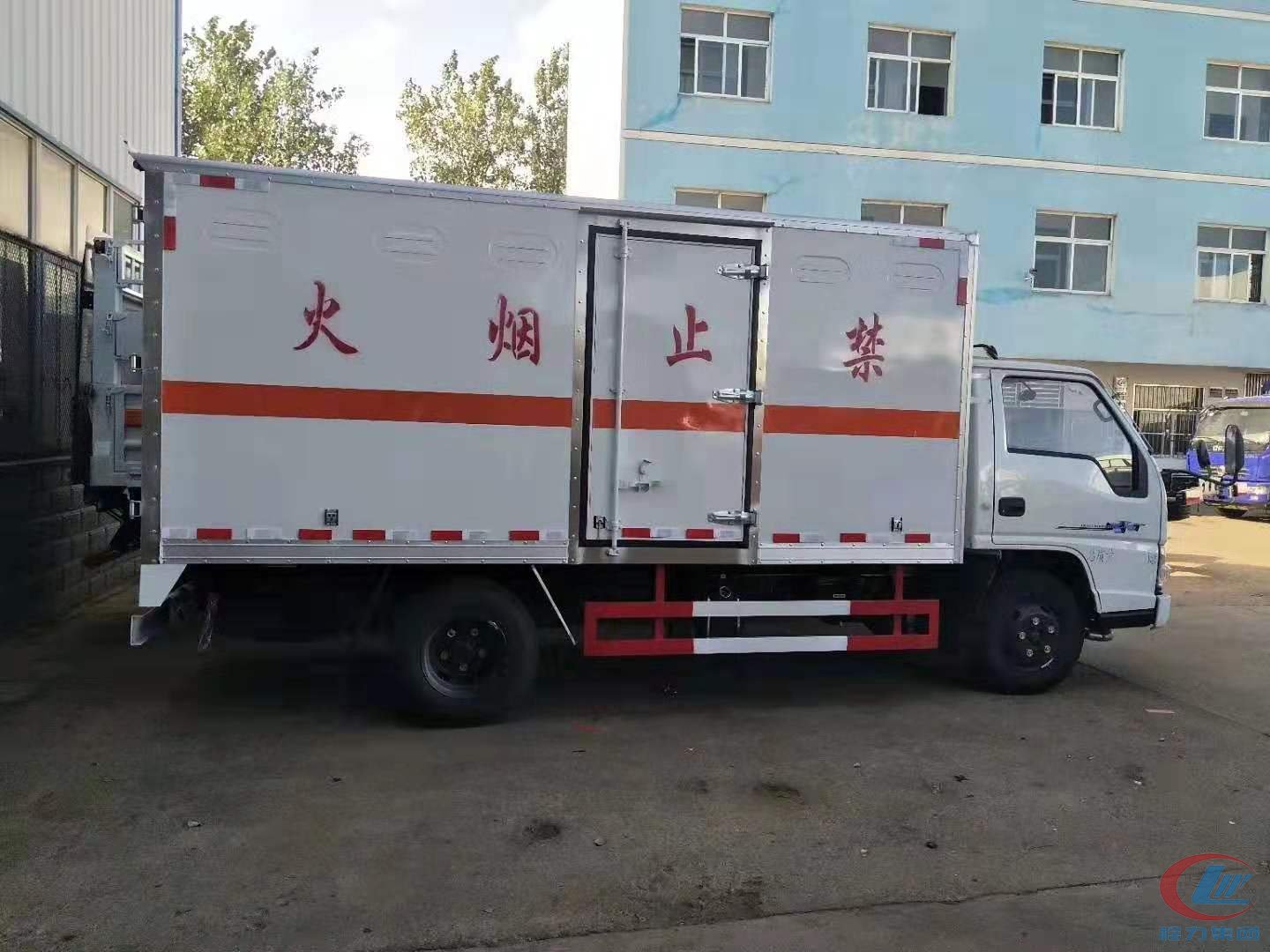 江铃顺达JMC危险品厢式运输车 实拍图