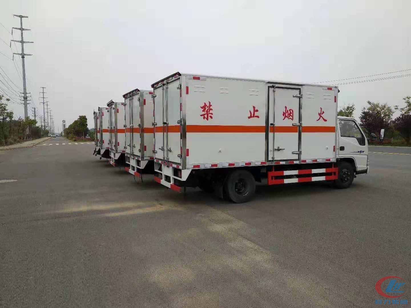 江铃顺达JMC危险品厢式运输车 实拍图