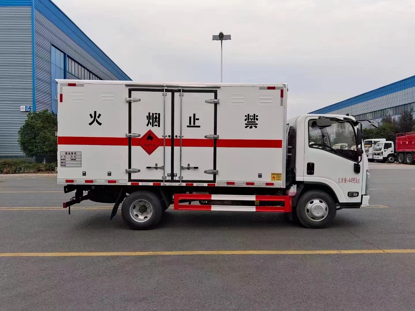 程力专用车系列国六五十铃爆破器材运输车 实拍图